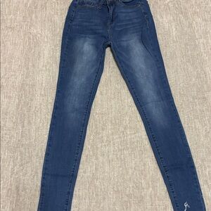 Stylish Blue Skinny Jeans